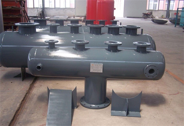 马边蒸汽分汽缸保温做法